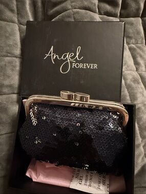 angel forever Black Sequin Kiss-Lock Clutch
